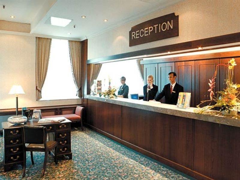 Renaissance Duesseldorf Hotel Interior foto