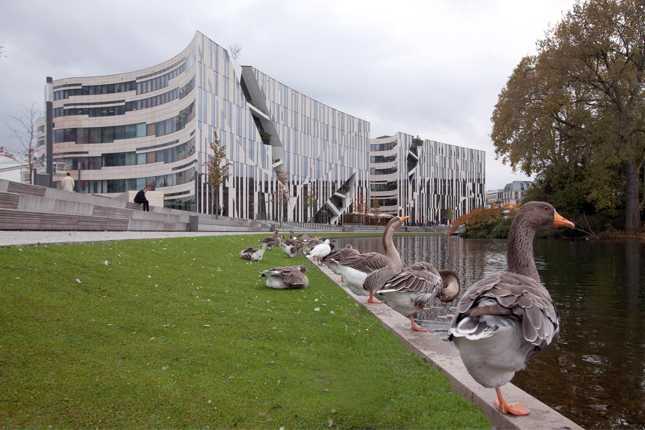 Renaissance Duesseldorf Hotel Exterior foto
